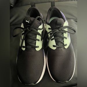 Puma: Black, Purple, and Mint Green Women’s Athletic Shoes: Size 10